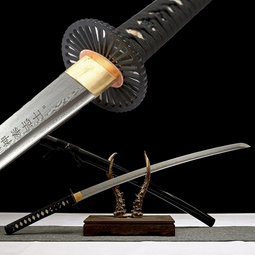 Kill Bill katana replica — Damascus steel blade, gold habaki, black ito handle over white rayskin on antler stand